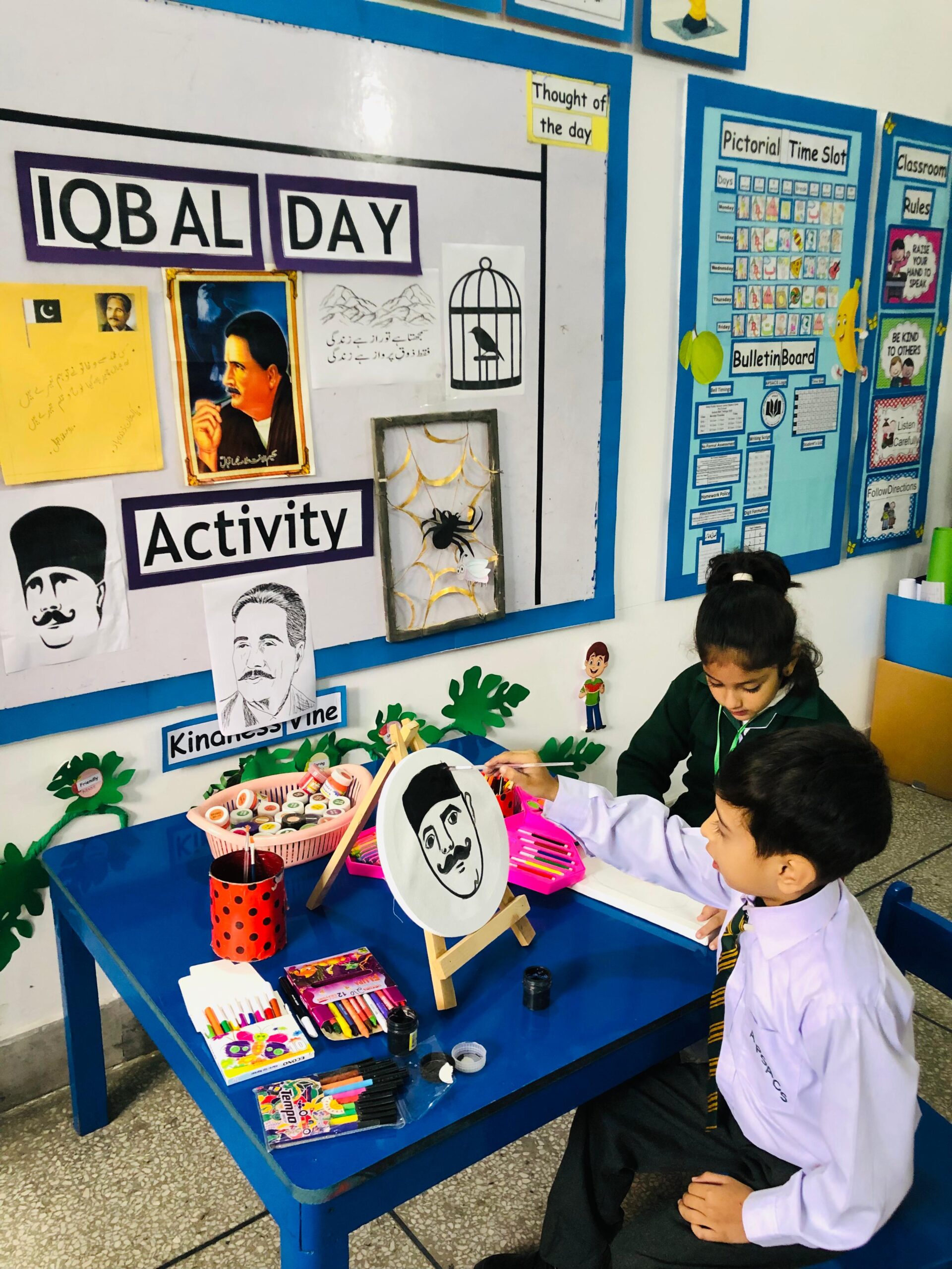 Group photo of participants and teachers